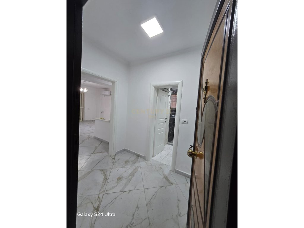 1+1 apartment for rent in downtown Durrës! (5)