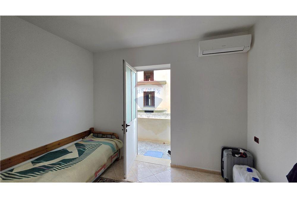 Privates haus zum verkauf in der nähe der ehemaligen ziegelfabrik, Vlorë