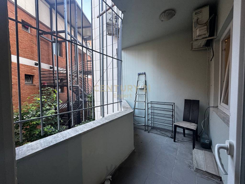 Appartement 2+1 à louer près de zogu i zi !!