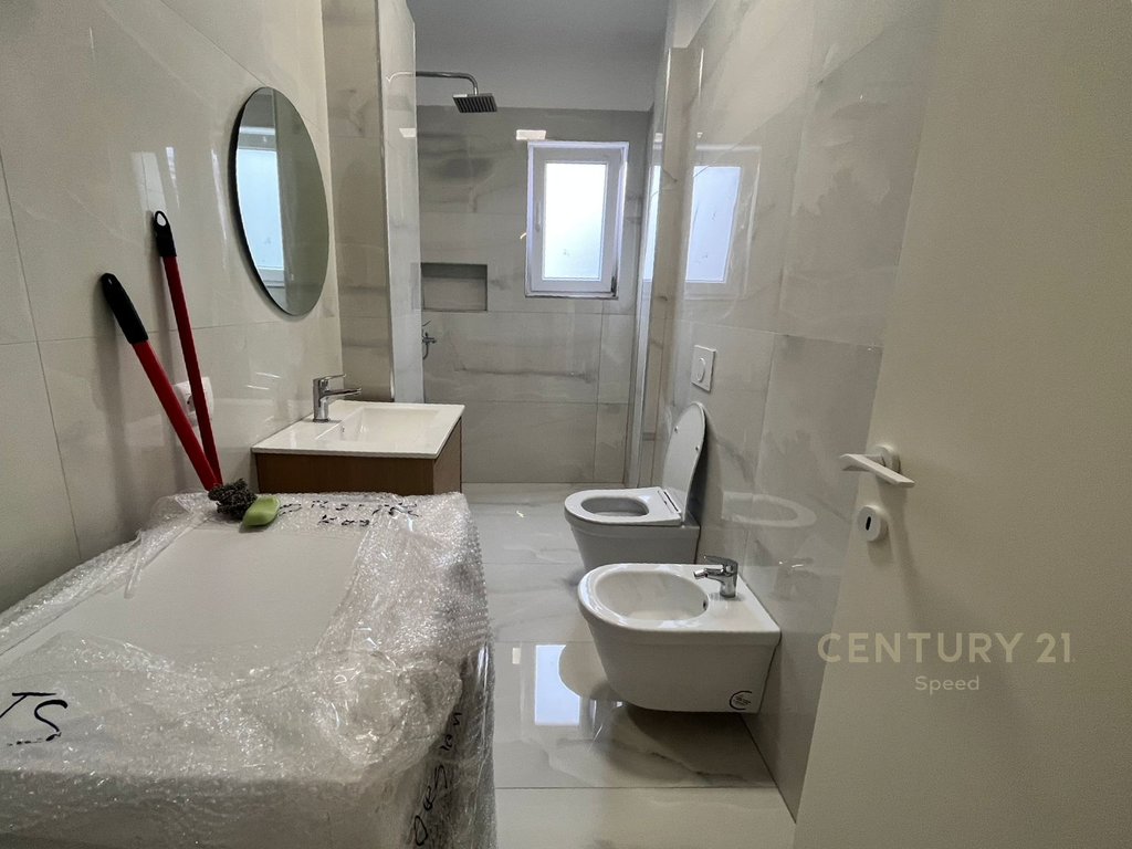Appartement 2+1 à louer près de zogu i zi !!