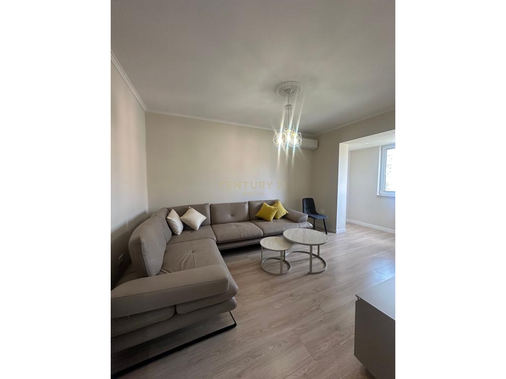 Appartement 2+1 à louer près de zogu i zi !!
