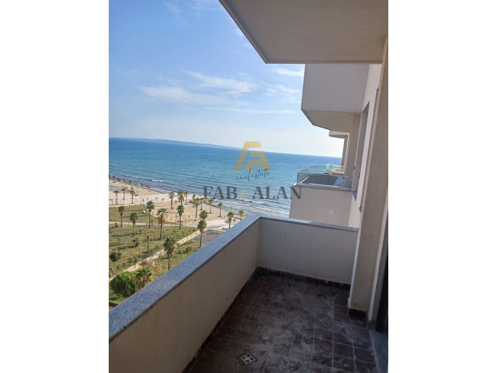 Apartamento 2+1+2 con vista al mar en venta cerca de vollga en durres!