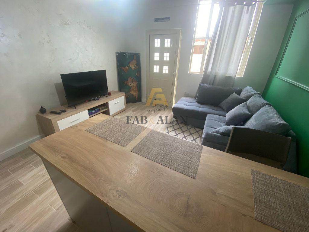 Ne durres ,tek vollga apartament 1+1 per shitje!