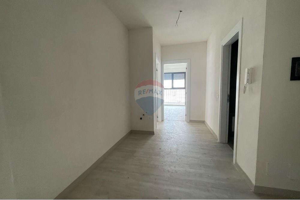 Apartamento en venta 3+1+2 en bulevardi i ri!!