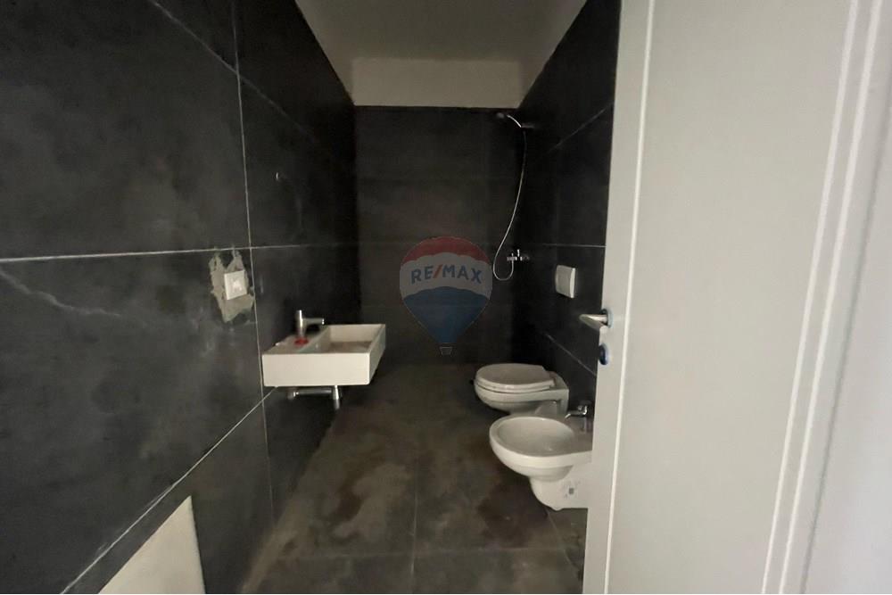 Apartamento en venta 3+1+2 en bulevardi i ri!!