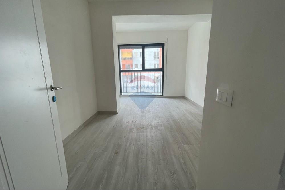 Apartamento en venta 3+1+2 en bulevardi i ri!!