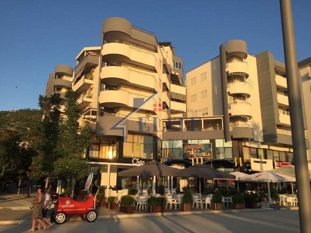 Au bord de lungomare vlore, appartement 2+1 à vendre