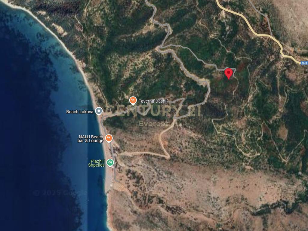 Terreno di 3710 m² a qeparo