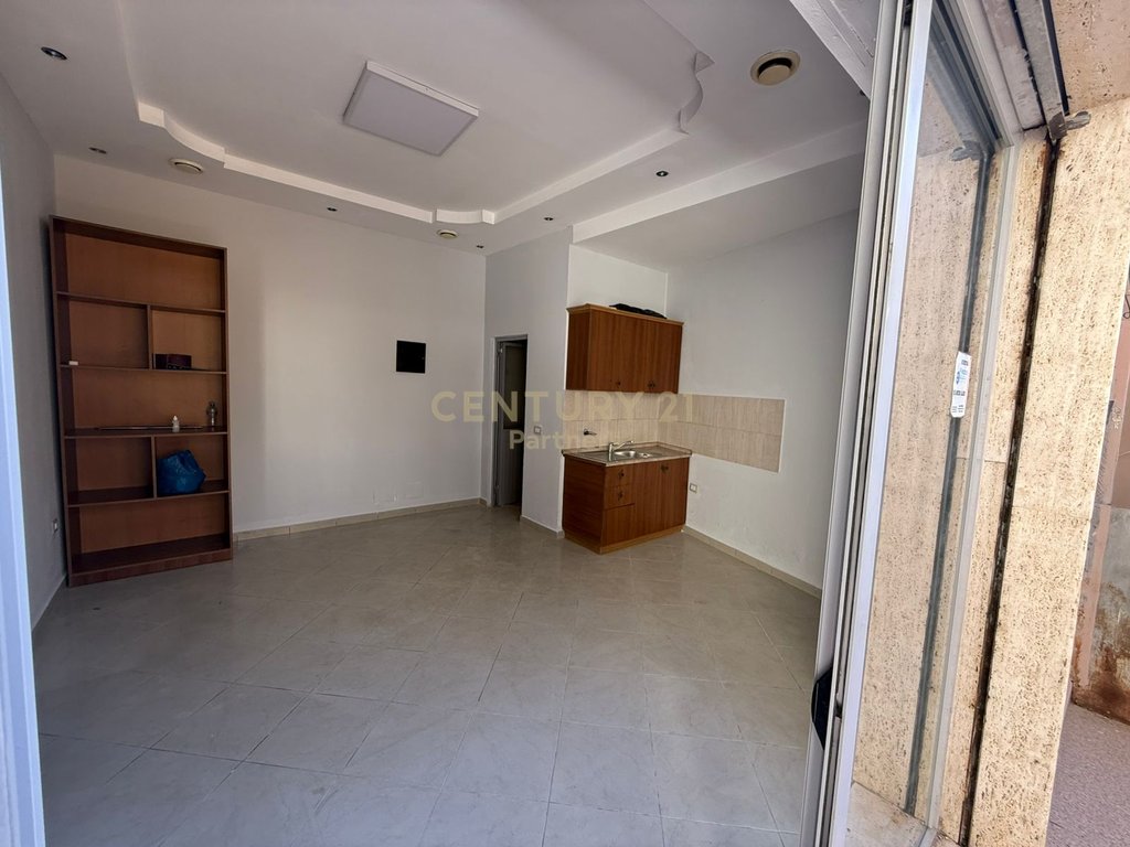 Gewerbefläche 1+1 zur miete in der nähe der fortuzi-straße, Tirana - (3)