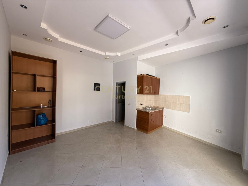 Gewerbefläche 1+1 zur miete in der nähe der fortuzi-straße, Tirana - (4)