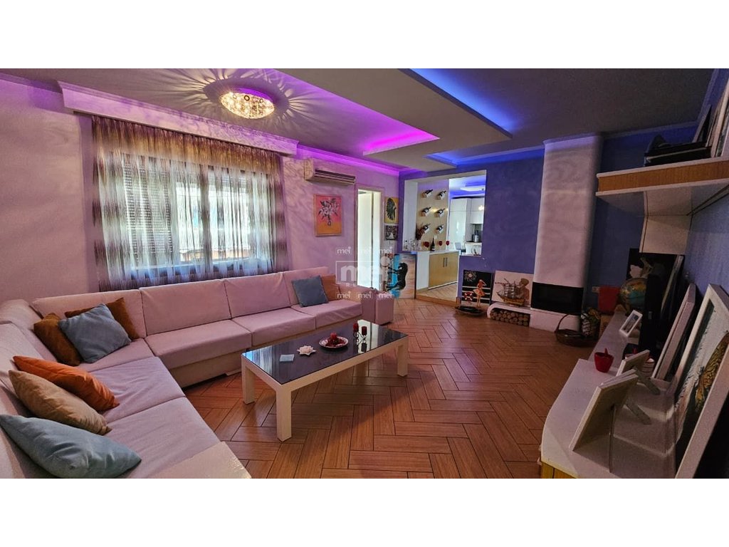 Wohnung 2+1 zum verkauf in der nähe von kazazi, durres