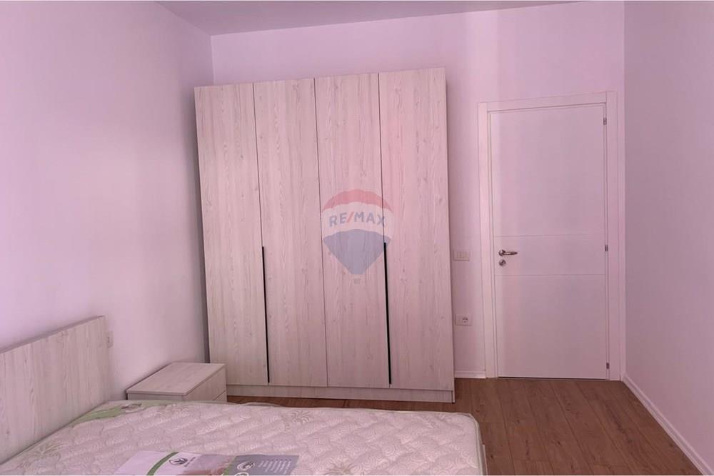 Urban gate residence, Tirana