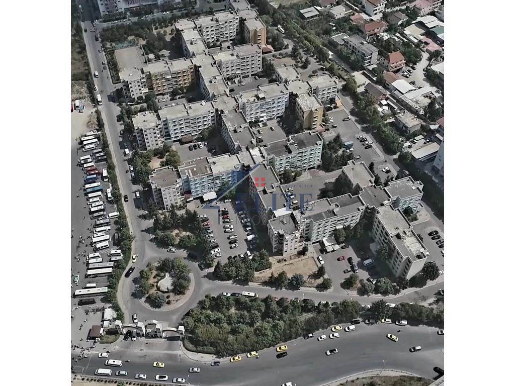 Kthesa e kamzës, spazio commerciale in affitto