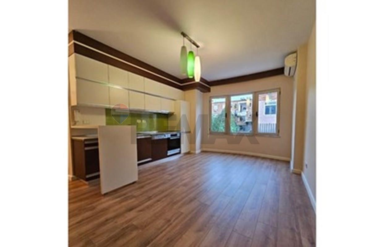 Shitet apartament 1+1 tek mine peza