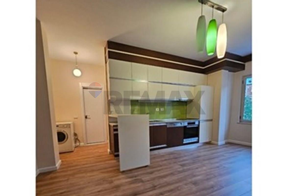 Shitet apartament 1+1 tek mine peza (4)