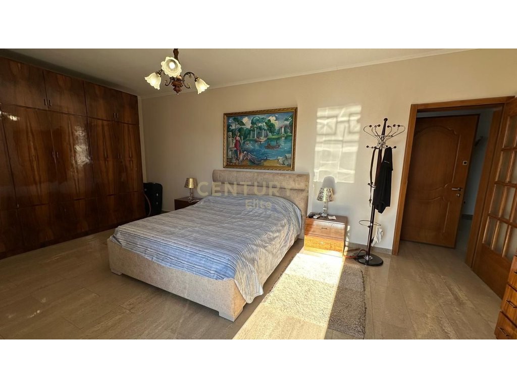 Zum verkauf, 2+1+2 wohnung, barrikadave straße