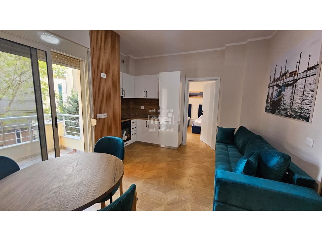 Shitet apartament 1+1 te iliria plazh!