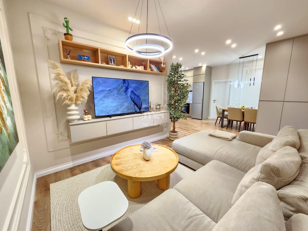 Shitet apartament 1+1 te iliria plazh!
