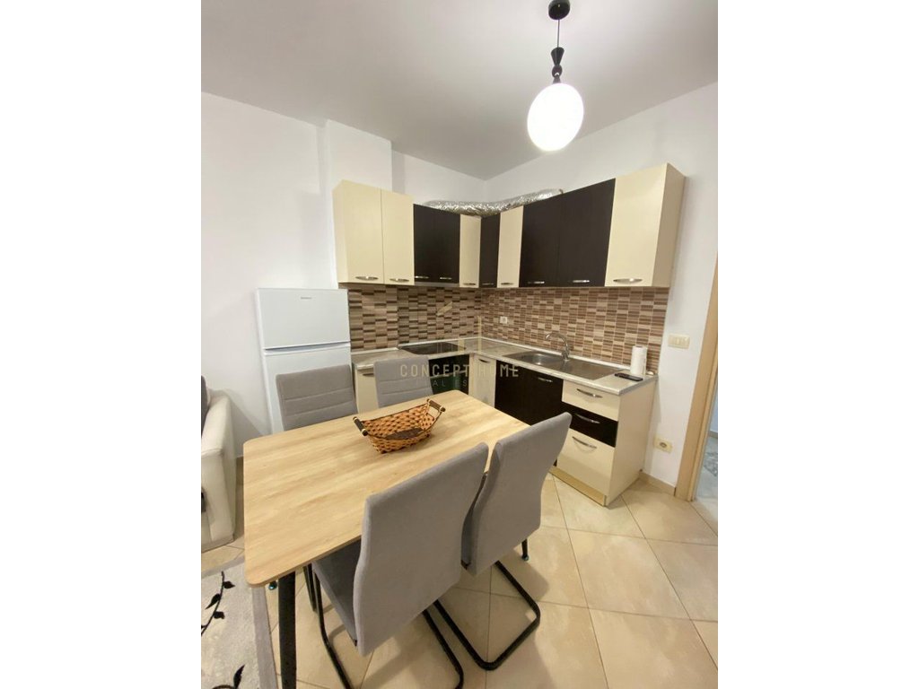 Jepet me qera apartament 2+1 ne Astir