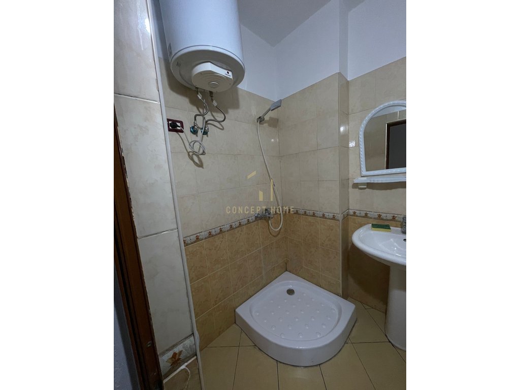Jepet me qera apartament 2+1+2 ne Astir