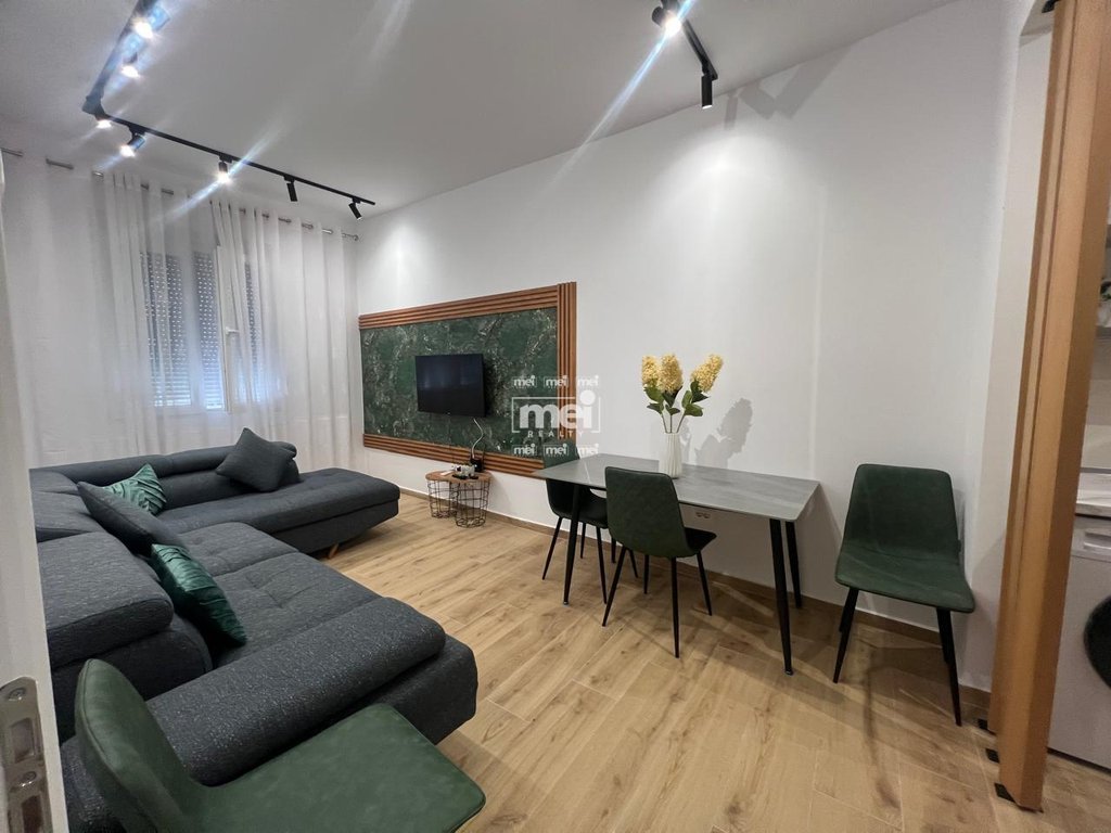 Wohnung zu mieten 1+1 in der nähe des hauses durres!