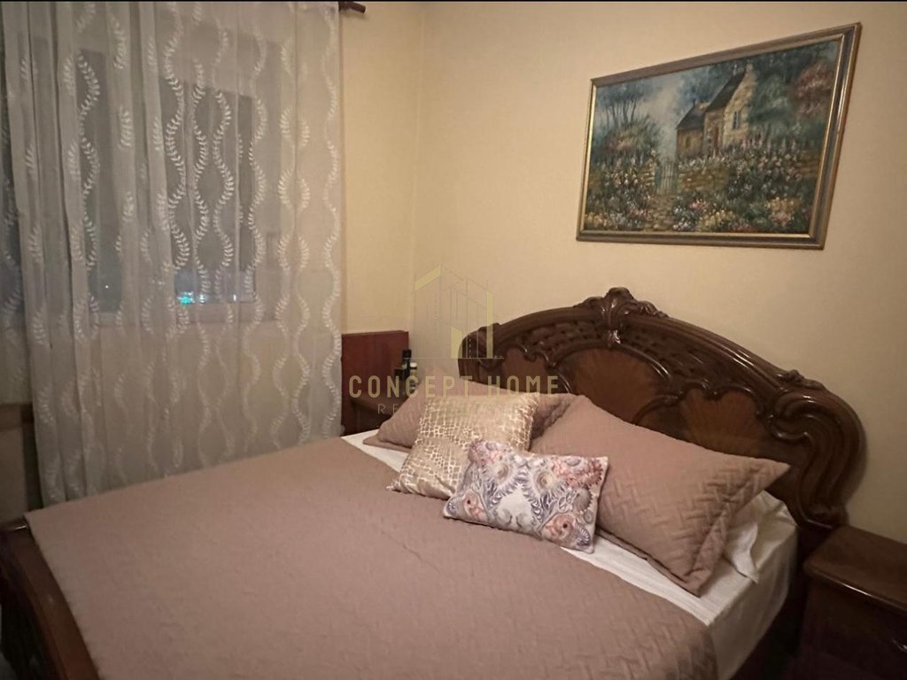 Shitet apartament 1+1 ne durres
