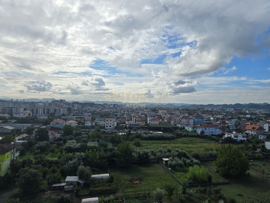 Apartamento à venda 2+1 "Rruga 7 Marsi" kamez!