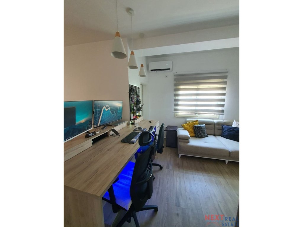 Studio moderne me qera në Vlorë – Ideale për punë nga shtëpia!