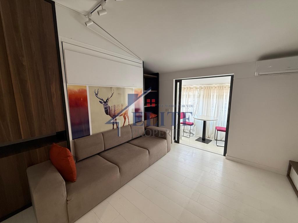 21 dhjetori, studio for sale