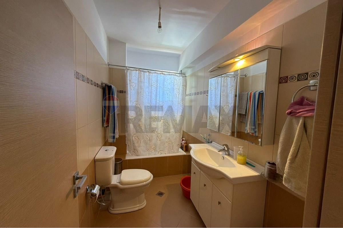 Apartamento 2+1 en venta con vista panorámica al mar, calle mitat hoxha, Sarandë (6)