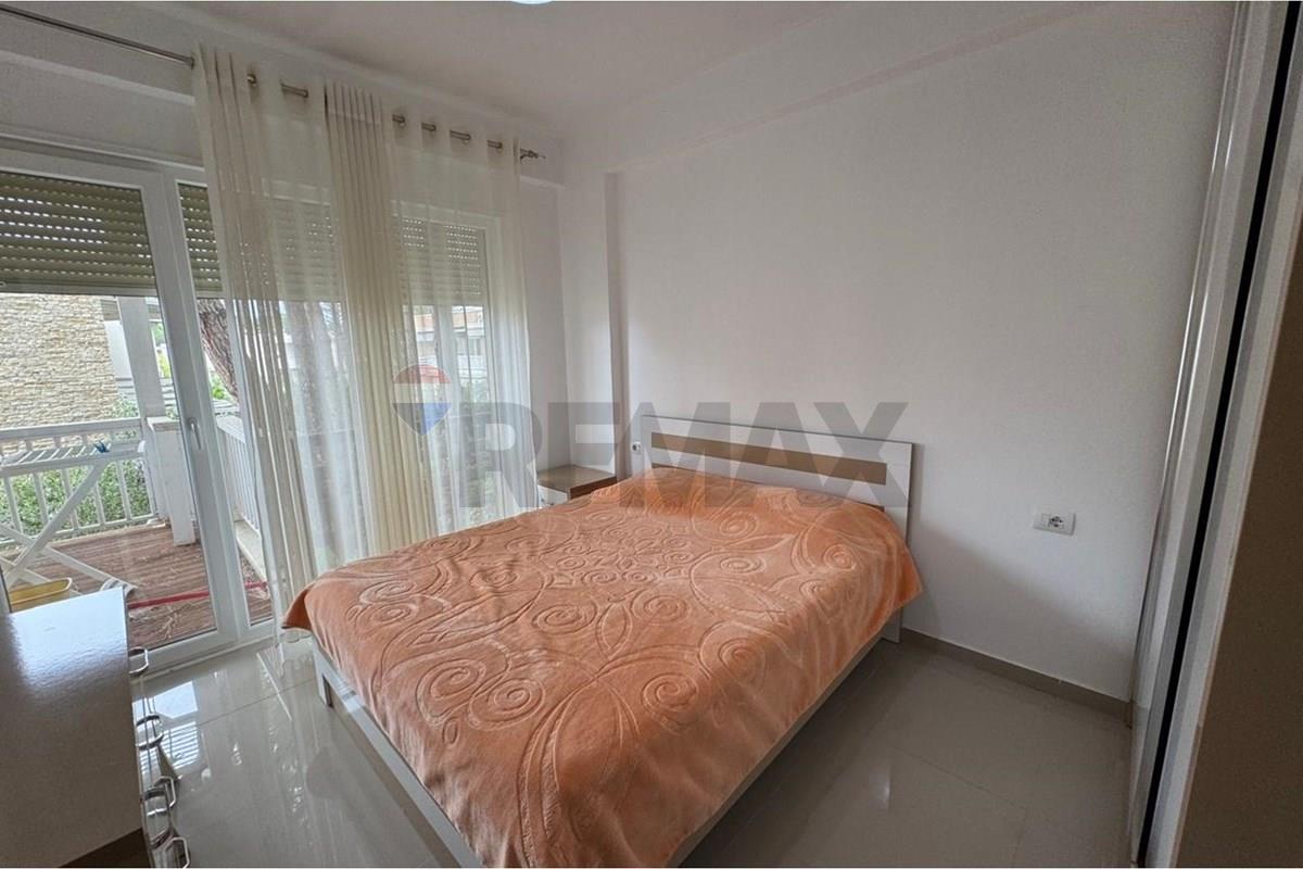 Apartamento 2+1 con balcón en venta en gjiri i lalzit lura 3 (5)