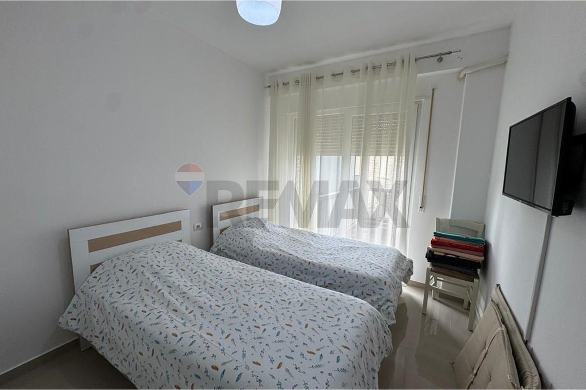 Apartamento 2+1 con balcón en venta en gjiri i lalzit lura 3 (6)