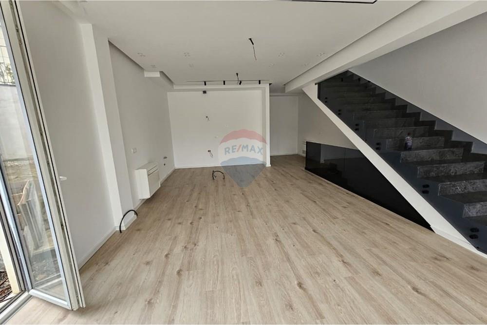 En alquiler villa de lujo residencia fz (3)