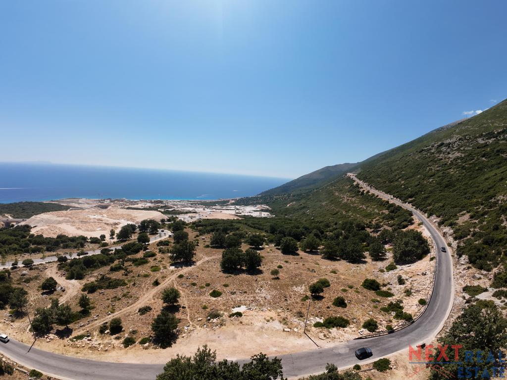 Terrain en vente – Palasë, colline, avec vue imprenable sur la mer et green coast 1 & 2