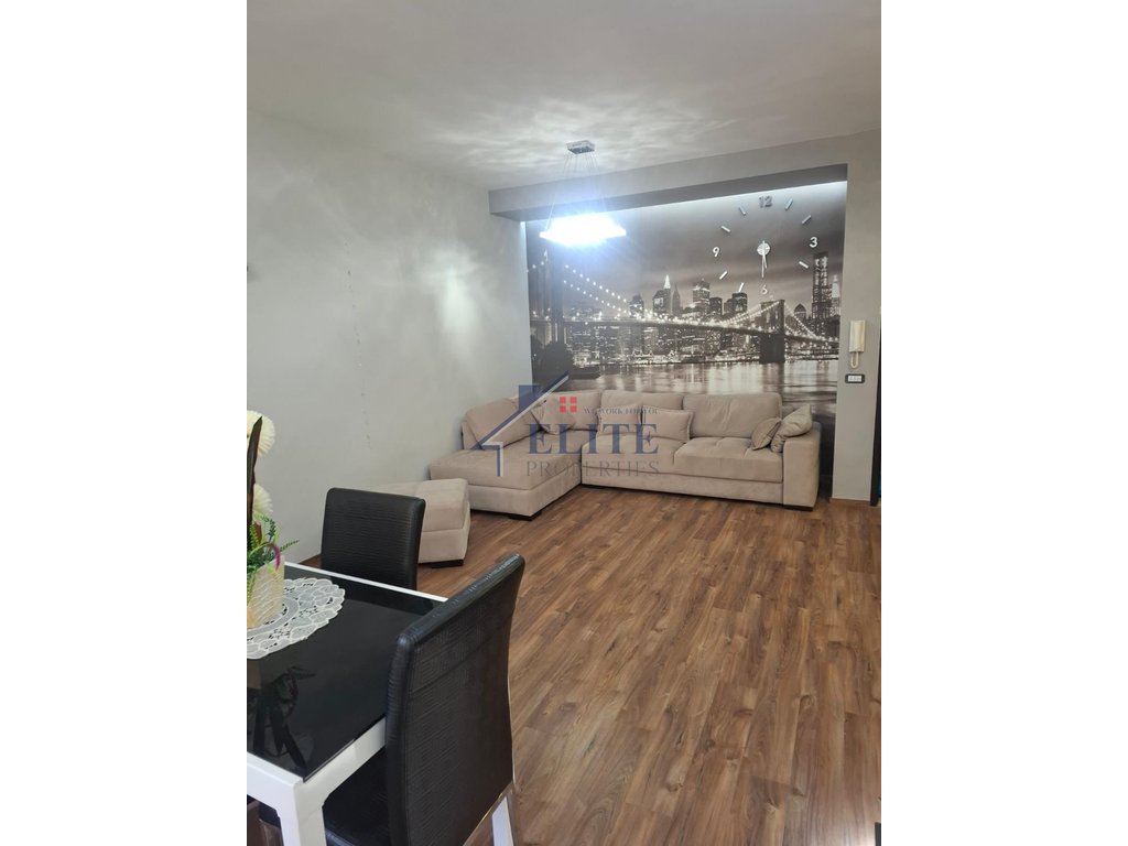 Astir, apartament 2+1 me qira