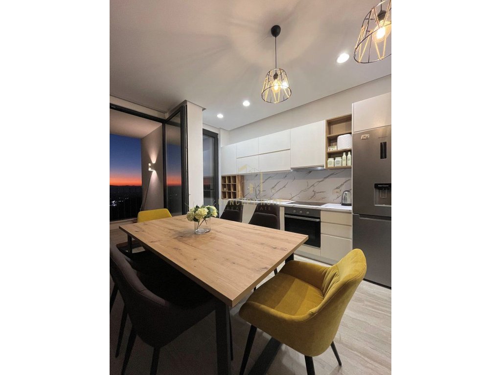 Apartamento para alugar 2+1 em fresk