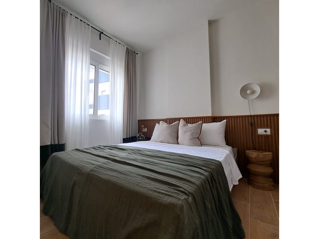 Sarande,jepet me qera apartament 1+1