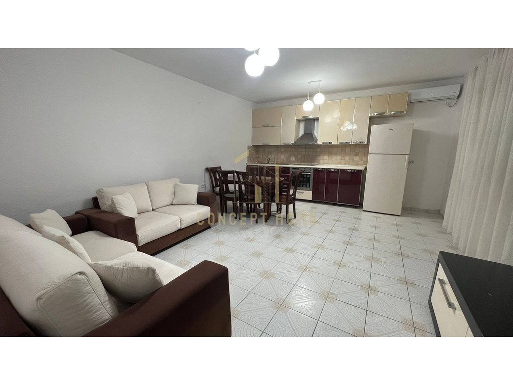 Casa privata 2+1 in affitto a kombinat, Tirana - 40.000 lekë