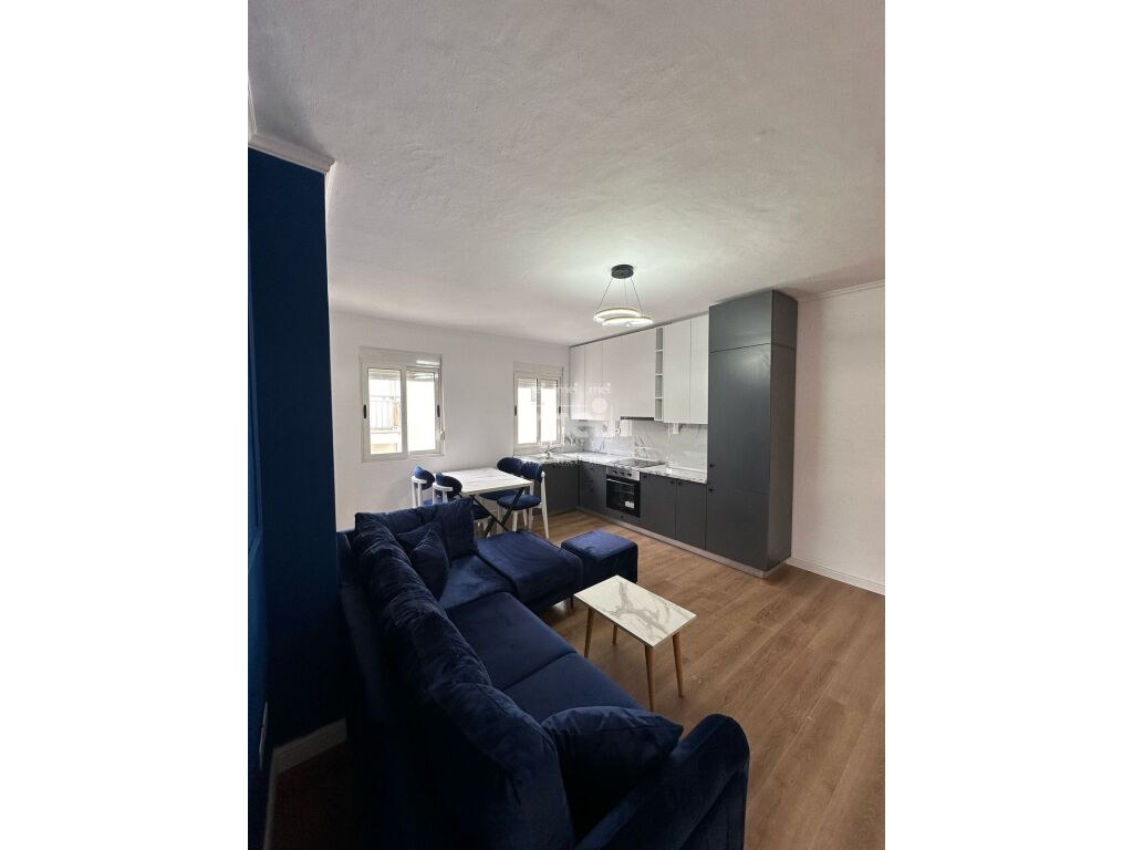 Apartment 2+1 zum verkauf bei shkembi i kavajesi, über shinave!