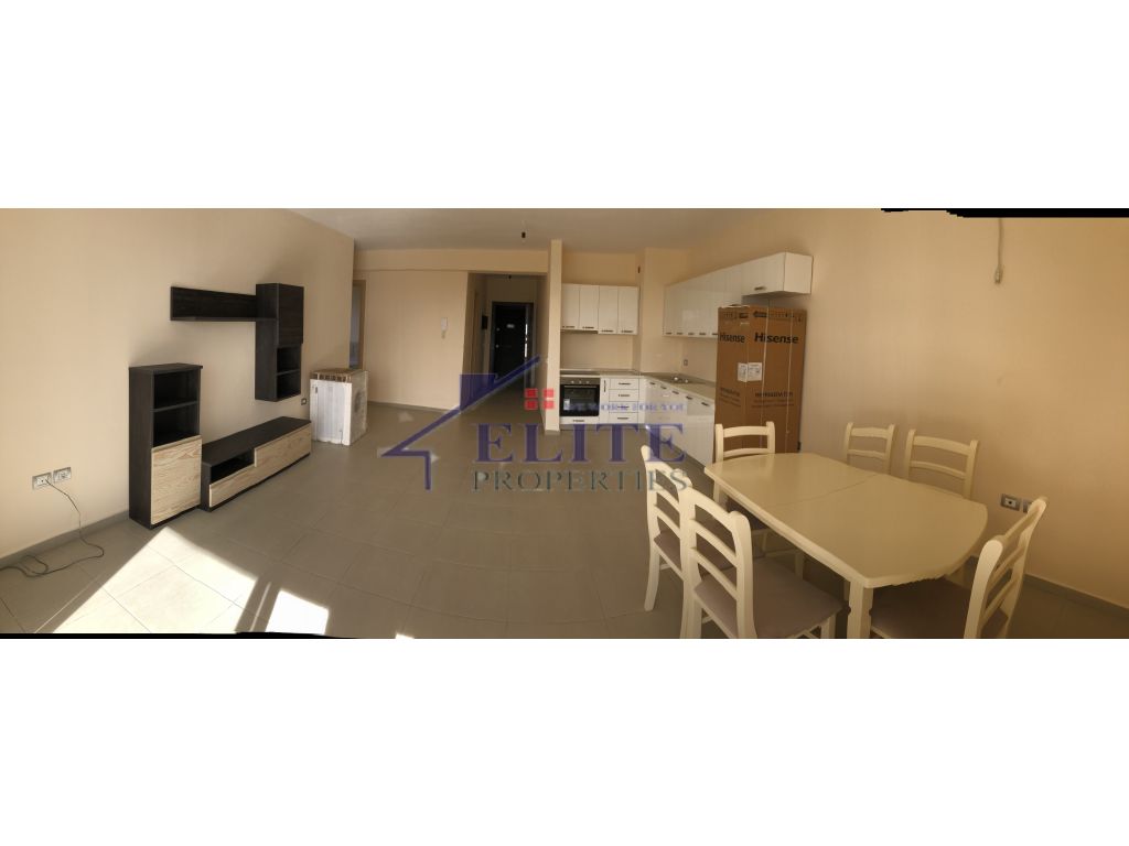 Jepet me qera apartament 2+1 tek kompleksi “Garden City” pranë kthesës së kamzës, tek Blloku i pallateve të “Malajzjanit”.