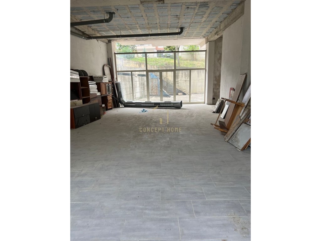 Tienda en venta en Liqeni i Thatë, Tirana