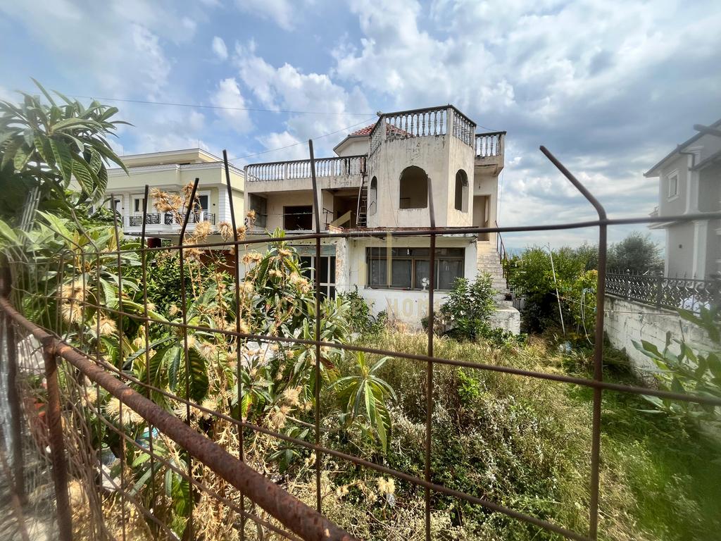 Maison privée à vendre à Sauk te vjeter