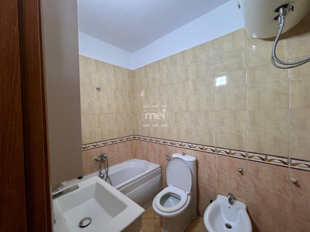 Apartment for sale 2+1+2 near the building!