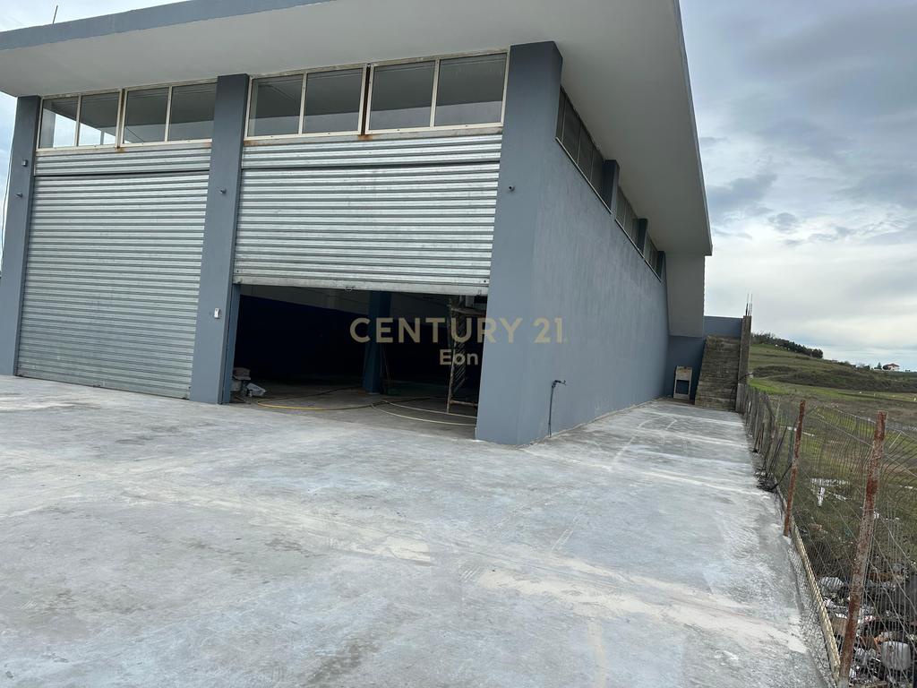 Almacén en venta en durres