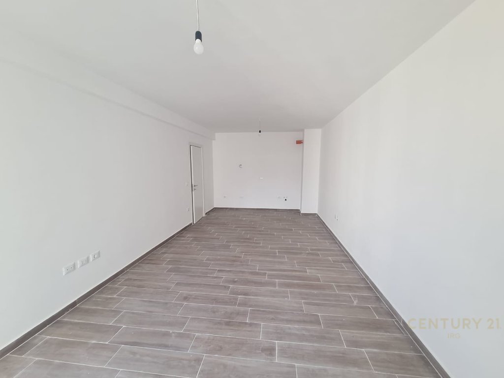 2+1 wohnung in rr.5 maji!