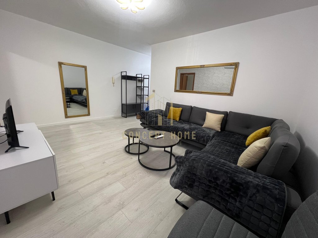 Zur miete: Superwohnung 1+1 in der nähe der pariser gemeinde