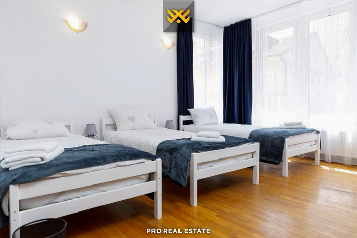Shtëpi 360m² me #qira në qendër