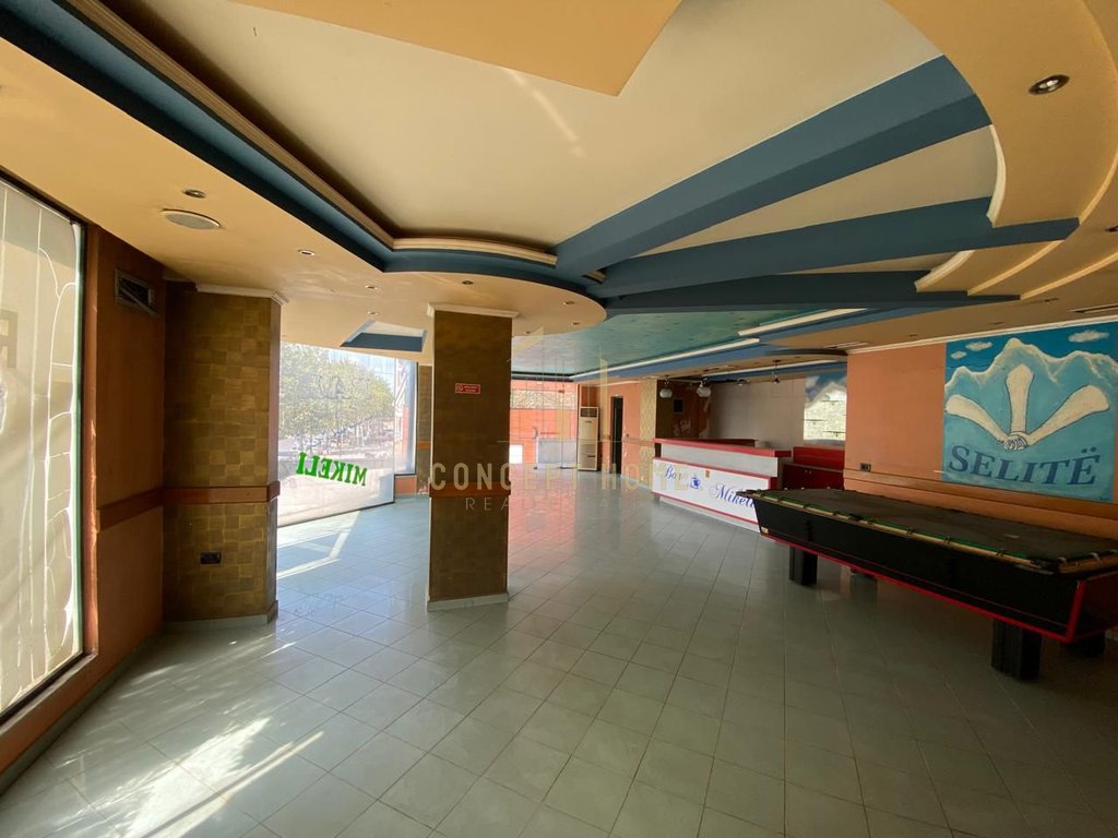 Premises for rent in kamez