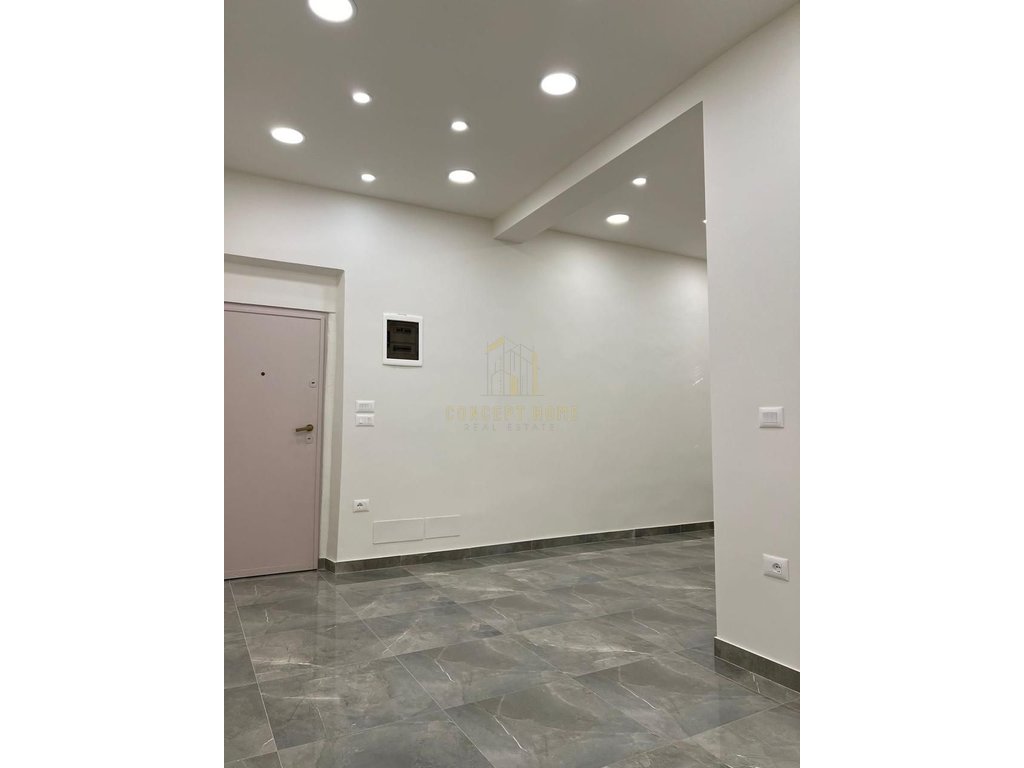 Shop for sale near dinamo stadium