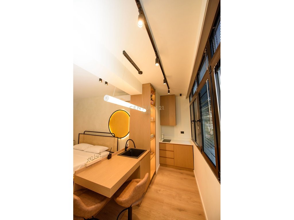 Apartamento 1+1 y 1 estudio en lungomare, Vlorë | 117 m²!